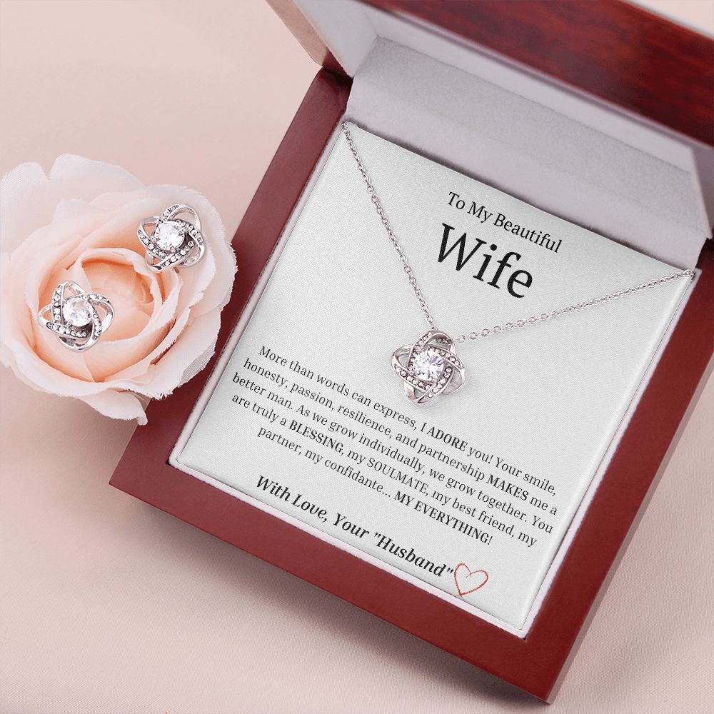 Wife Lovelock Necklace Set